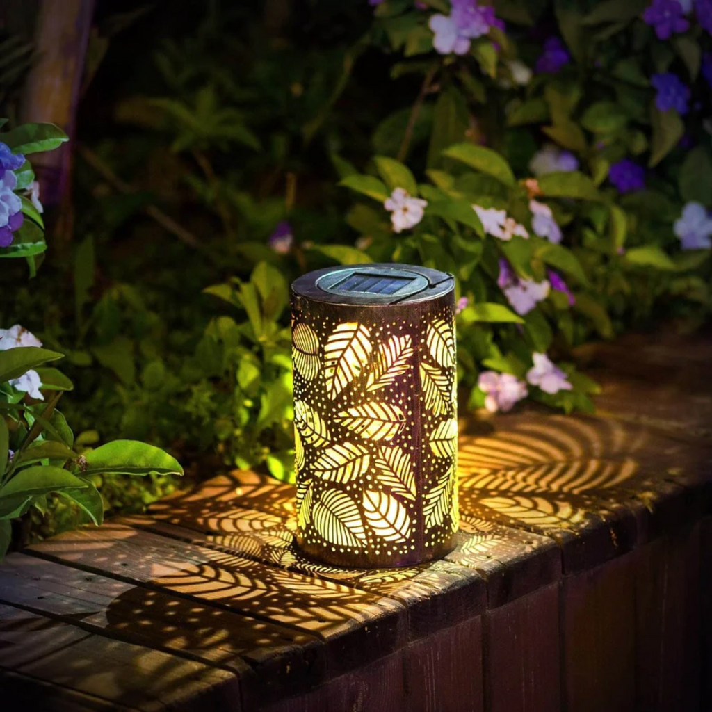 SylvaLeaf Solar Garden Lamp With Elegant Leaf Motif For Pathways