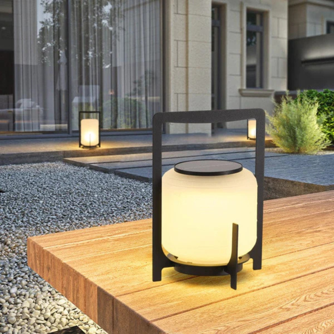 Solara 100% Solar Powered Outdoor Lamp With Dusk Sensor